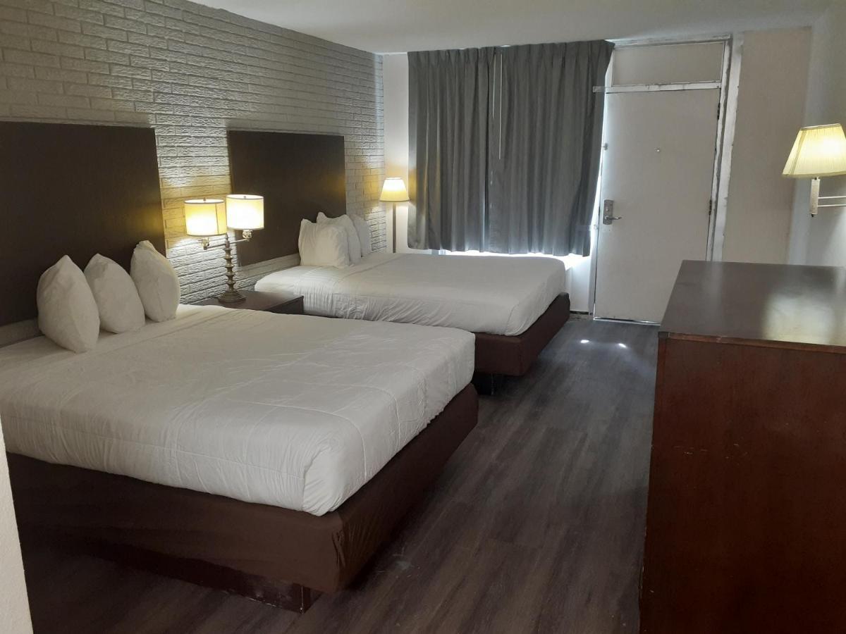 Rodeway Inn & Suites Wilmington North Bilik gambar