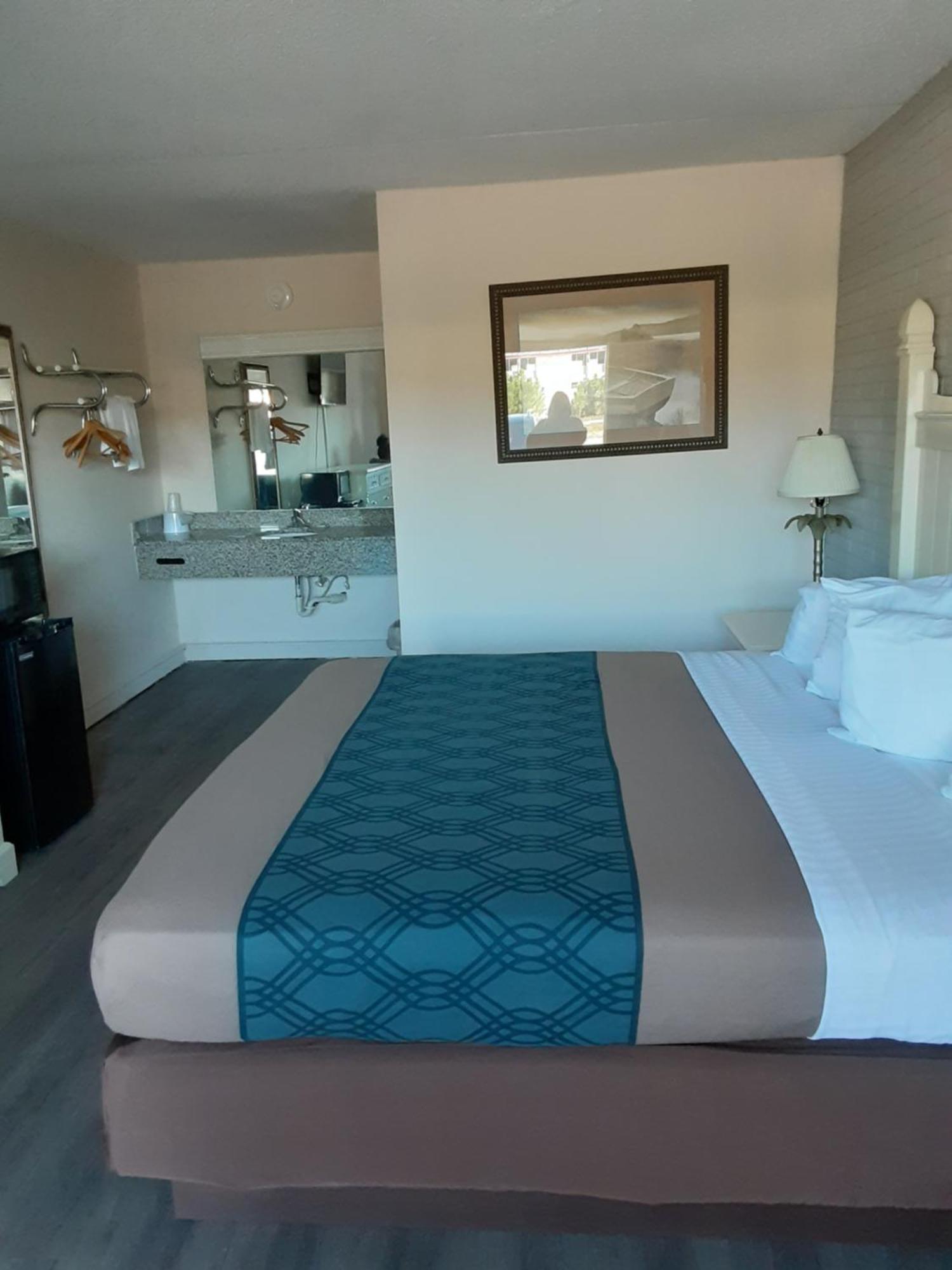 Rodeway Inn & Suites Wilmington North Bilik gambar