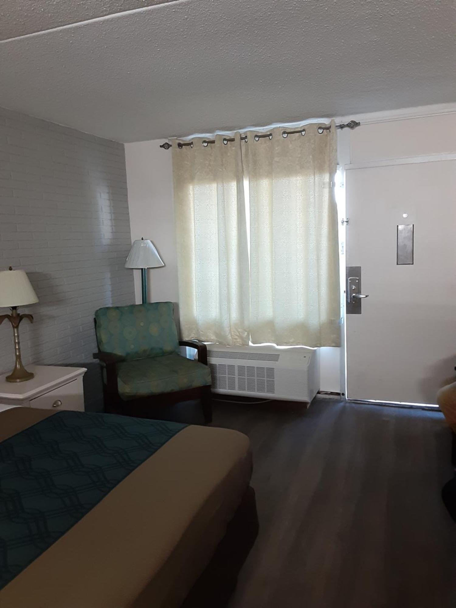Rodeway Inn & Suites Wilmington North Bilik gambar