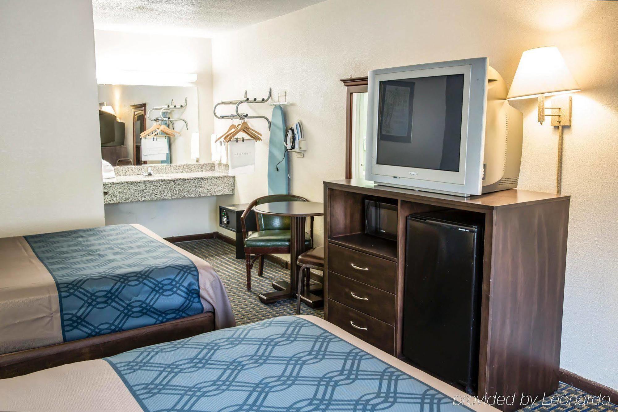 Rodeway Inn & Suites Wilmington North Luaran gambar