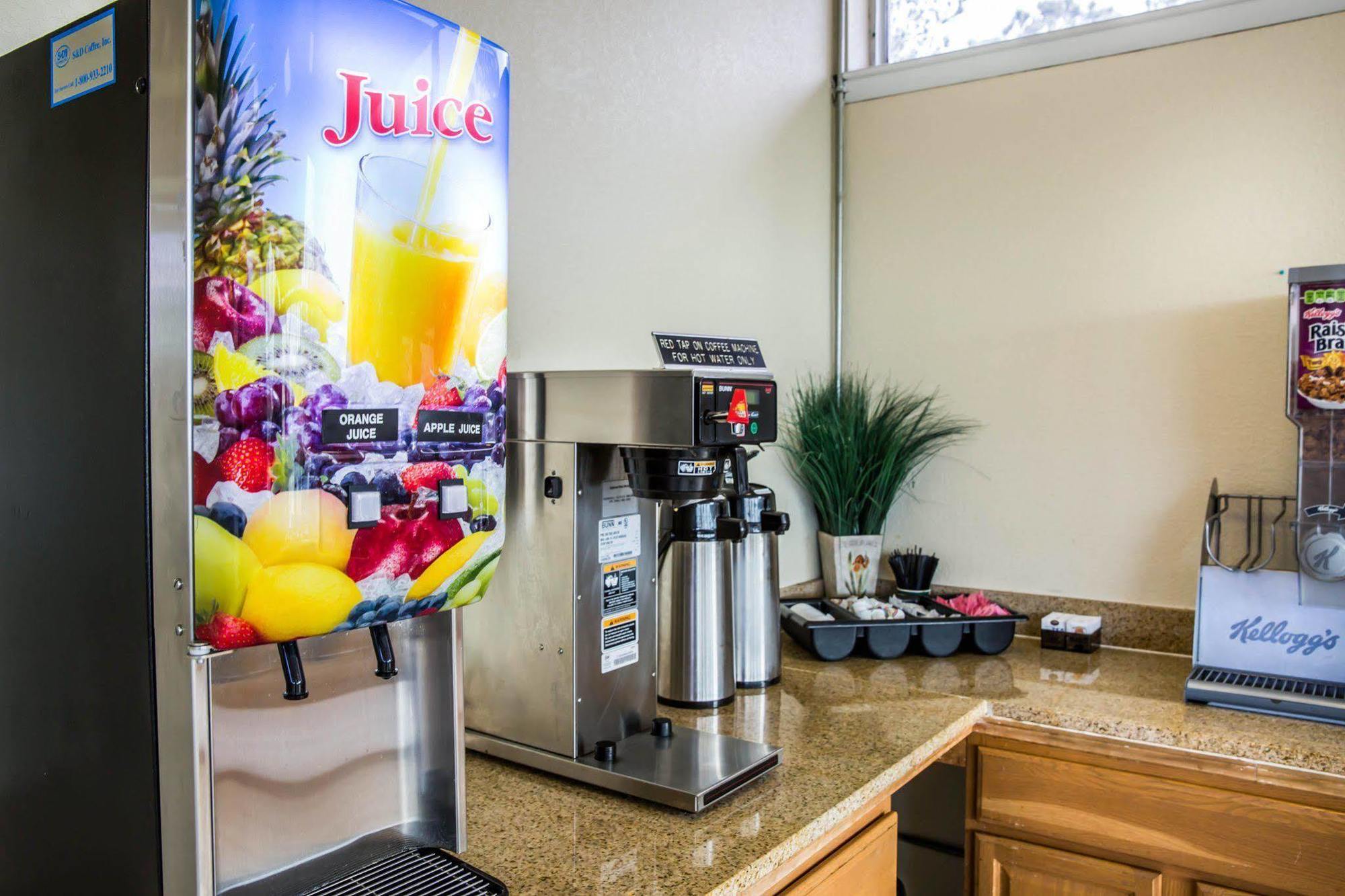 Rodeway Inn & Suites Wilmington North Luaran gambar